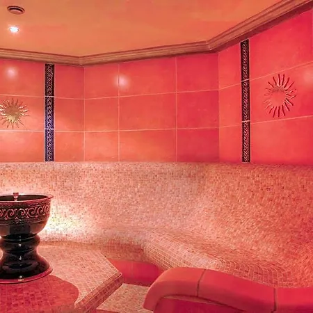 Seetelhotel Ostseeresidenz هيرينجسدورف